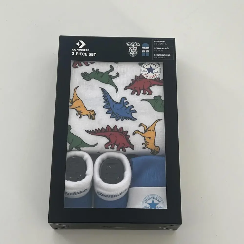 Converse Dinosaur 🦖 3 Piece Set Newborn 0-6 months Brand New